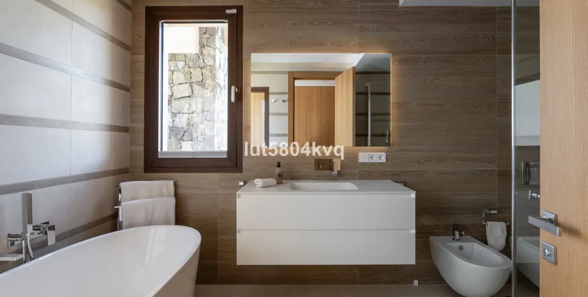 Venta de apartamento en planta baja en Benahavís 13