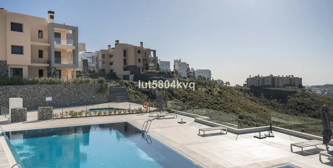 Venta de apartamento en planta baja en Benahavís 16