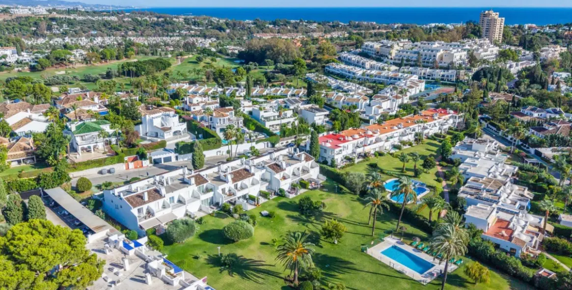 Venta de adosado en Nueva Andalucía 12