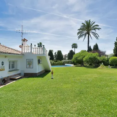 Venta de villa independiente en El Paraiso