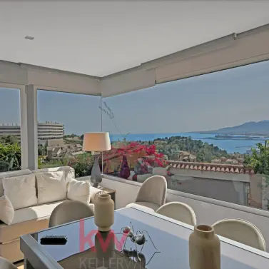 Venta de villa independiente en Cerrado de Calderón - Hacienda Paredes