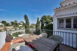 Image 4 thumb