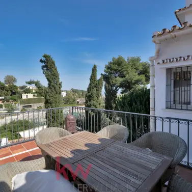 Venta de villa independiente en Cerrado de Calderón - Hacienda Paredes