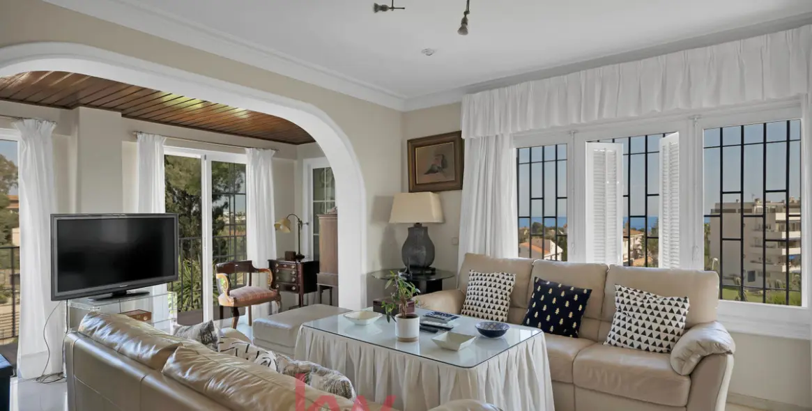 Venta de villa independiente en Cerrado de Calderón - Hacienda Paredes 8