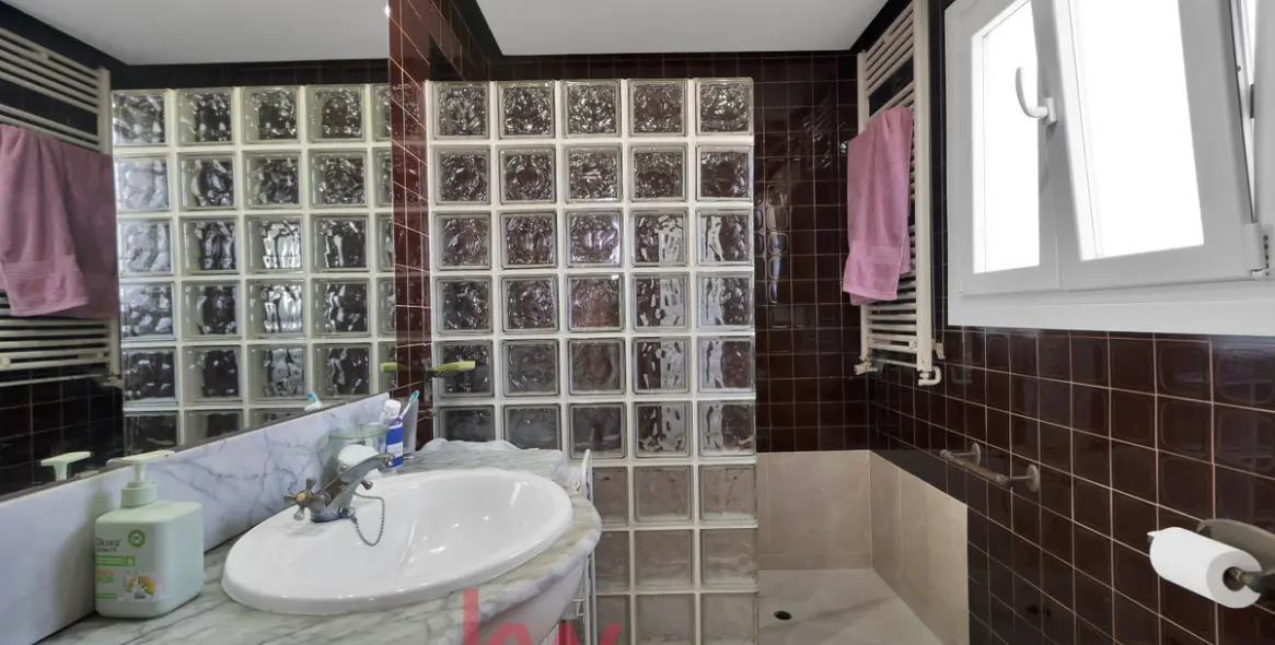 Venta de villa independiente en Cerrado de Calderón - Hacienda Paredes 15