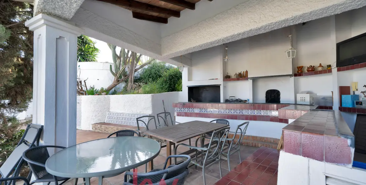Venta de villa independiente en Cerrado de Calderón - Hacienda Paredes 19