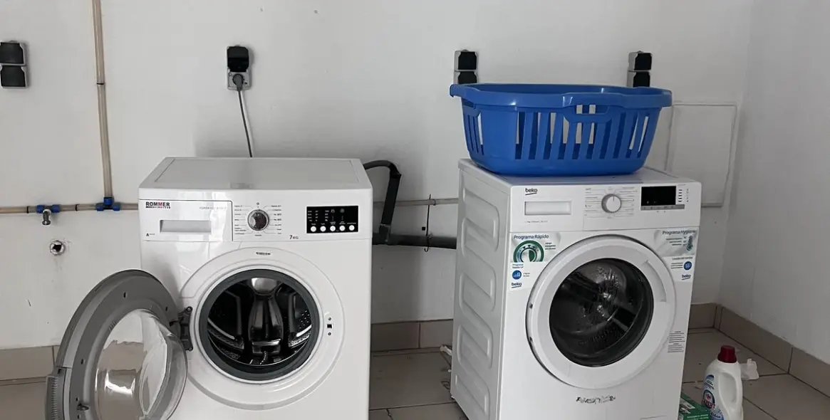 Long-term rent of middle floor apartment in Estepona 40