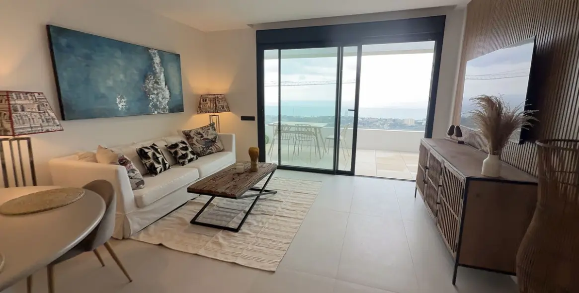 Long-term rent of middle floor apartment in Marbella 2