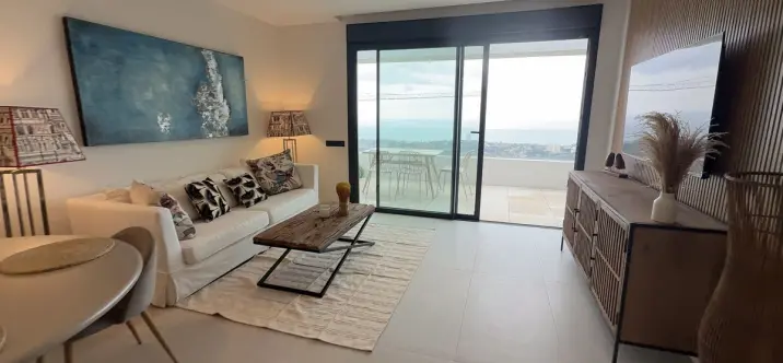 Long-term rent of middle floor apartment in Marbella 1