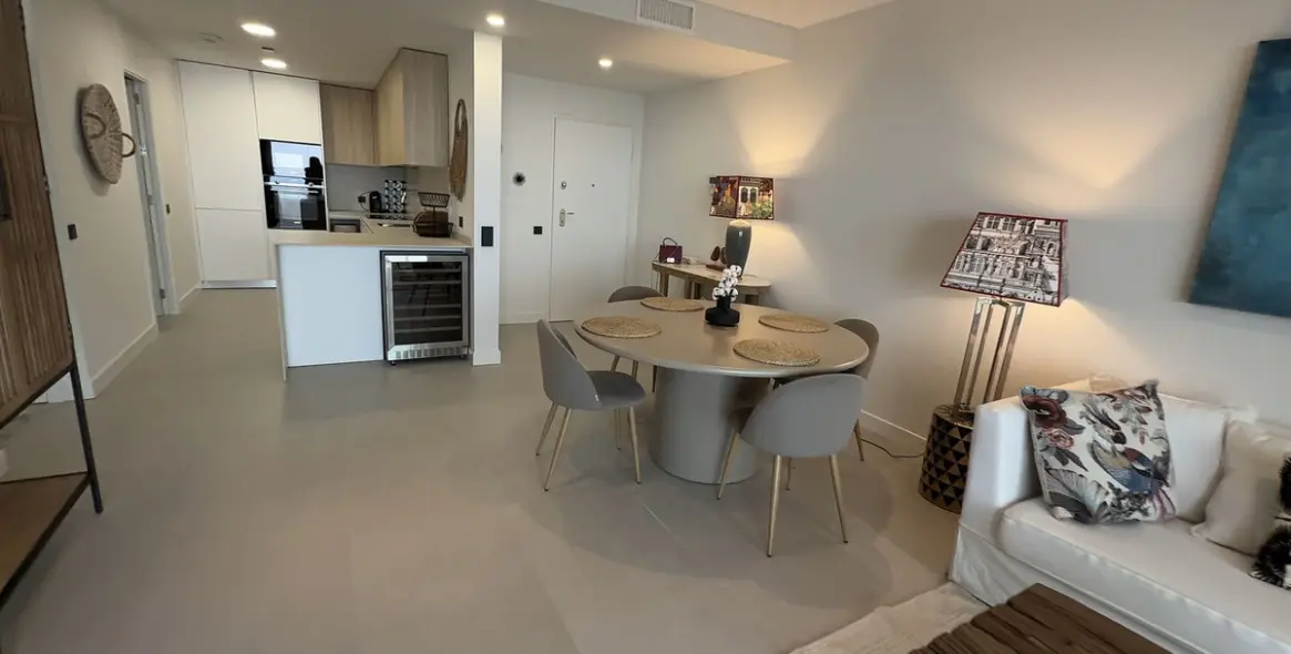 Long-term rent of middle floor apartment in Marbella 3