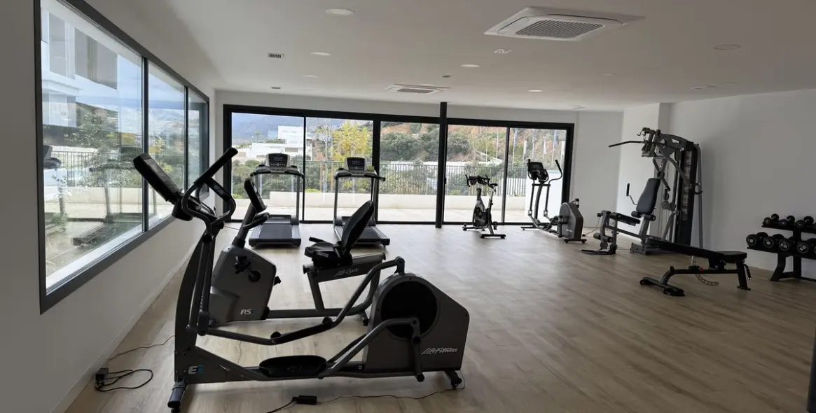 Long-term rent of middle floor apartment in Marbella 37