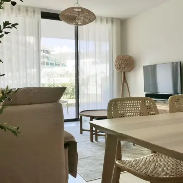 Alquiler a largo plazo de apartamento en planta baja en Fuengirola