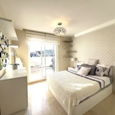 Short-term rent of penthouse duplex in Nueva Andalucía
