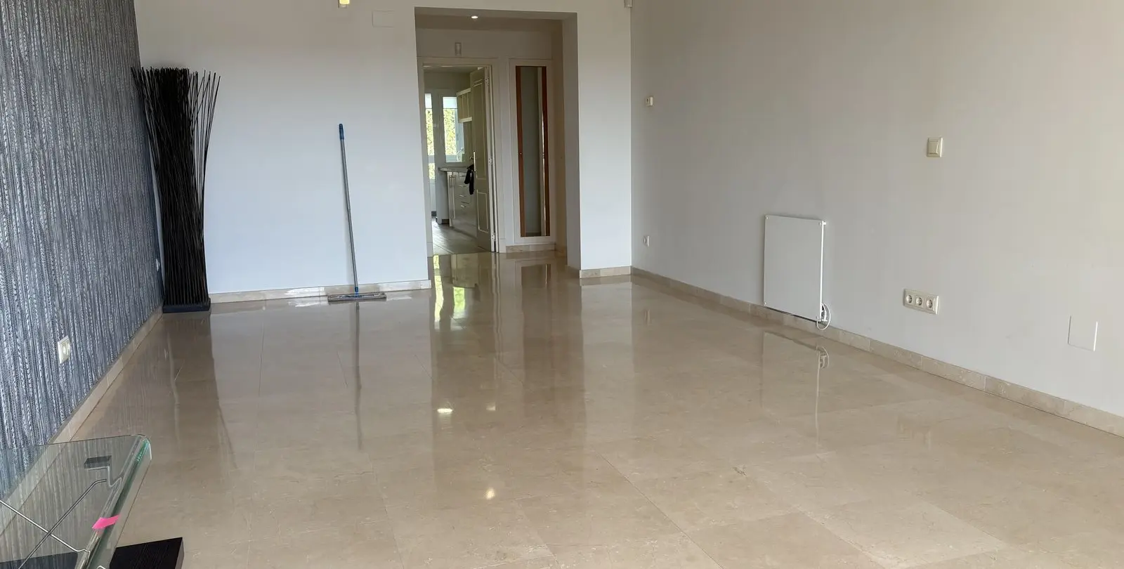 Sale of middle floor apartment in La Quinta 6