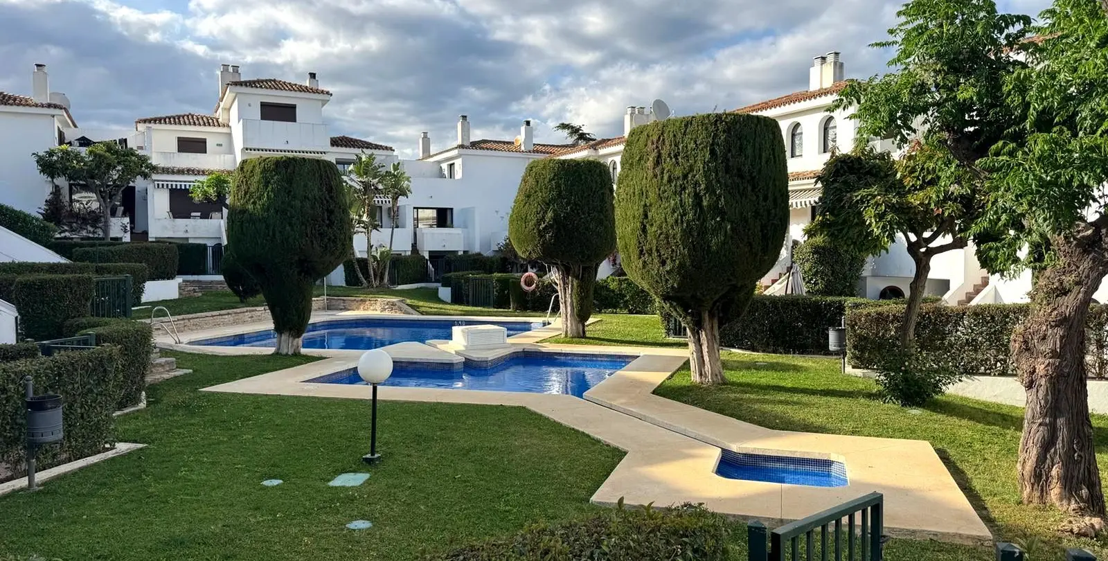 Venta de adosado en New Golden Mile 7