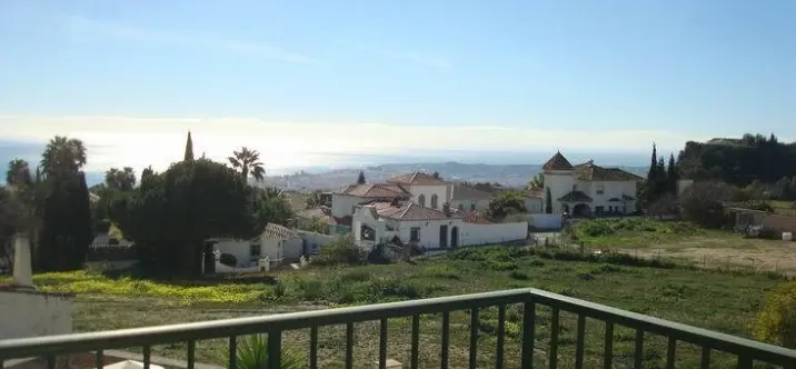 Sale of townhouse in Mijas 2