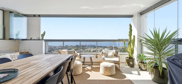 Sale of middle floor apartment in Benalmadena 4