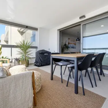 Sale of middle floor apartment in Benalmadena