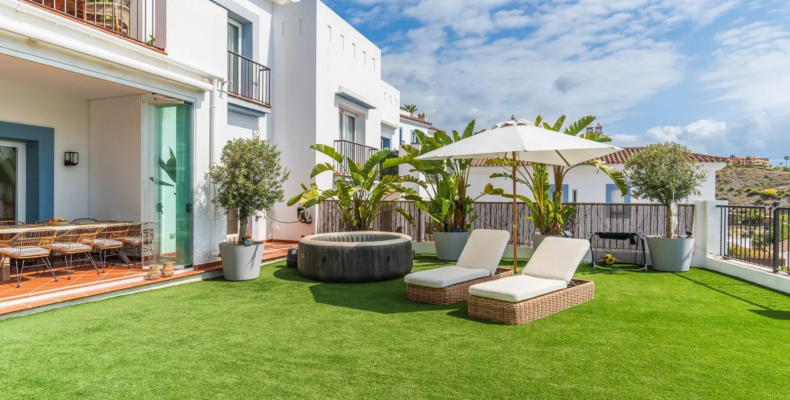 Long-term rent of ground floor apartment in Benahavís 18