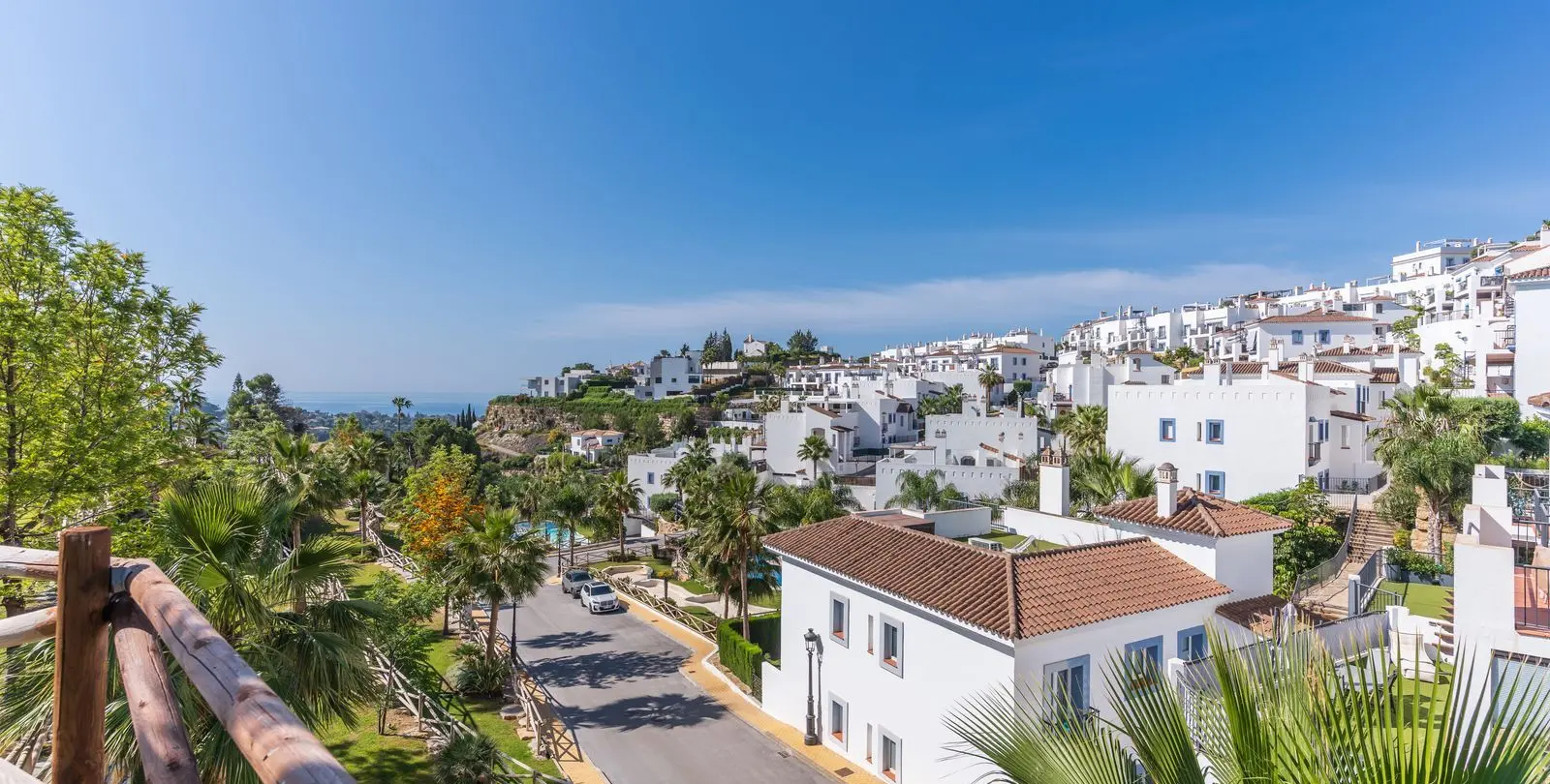 Long-term rent of ground floor apartment in Benahavís 25