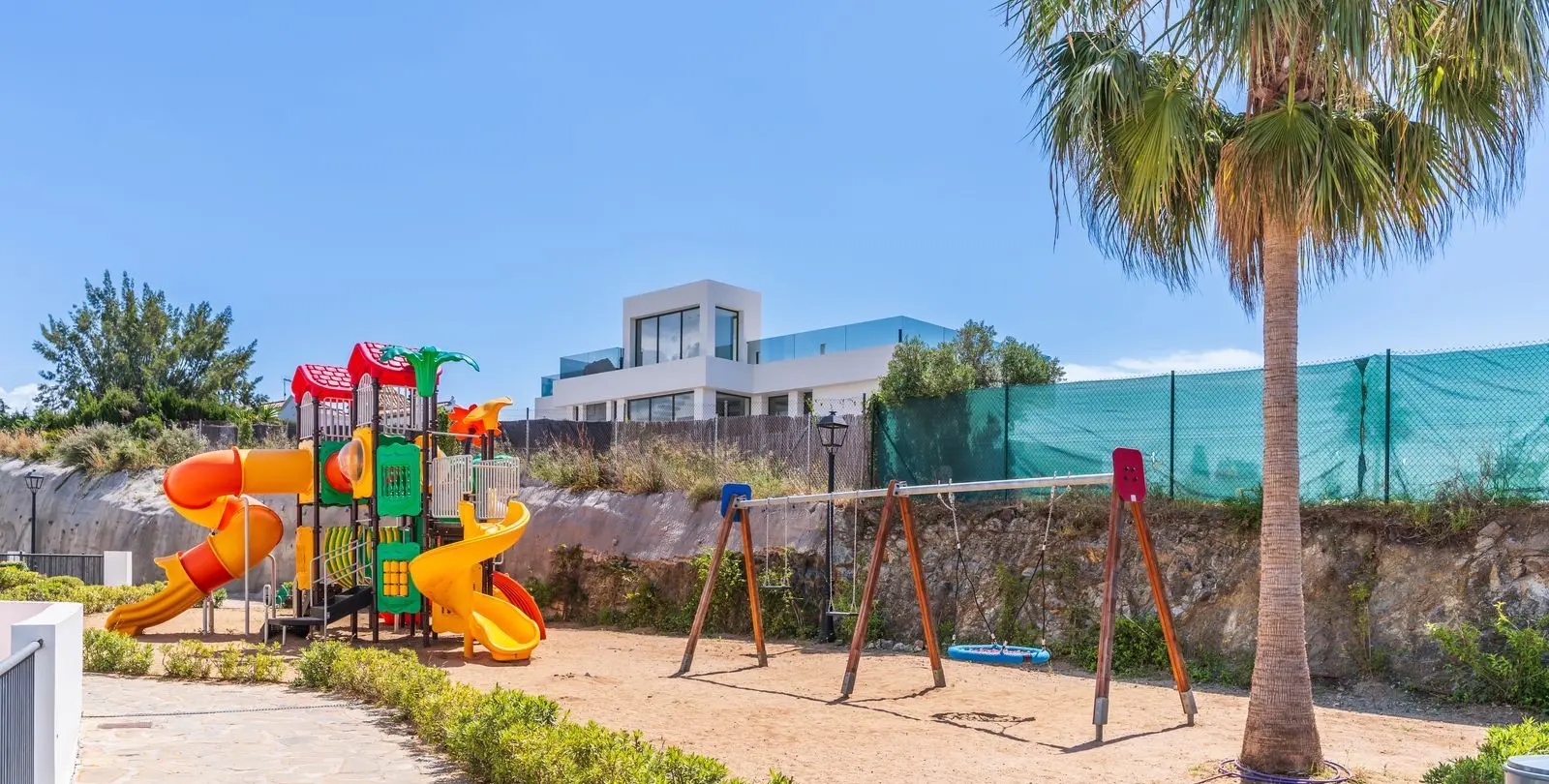 Long-term rent of ground floor apartment in Benahavís 28