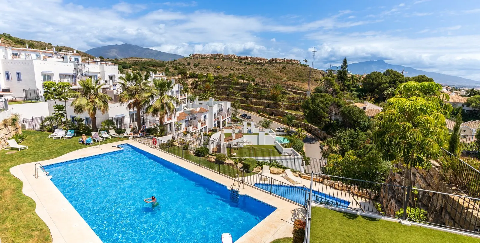 Long-term rent of ground floor apartment in Benahavís 36