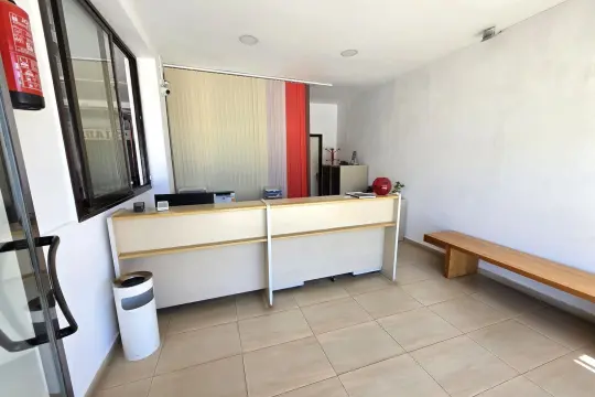 Image 4 thumb