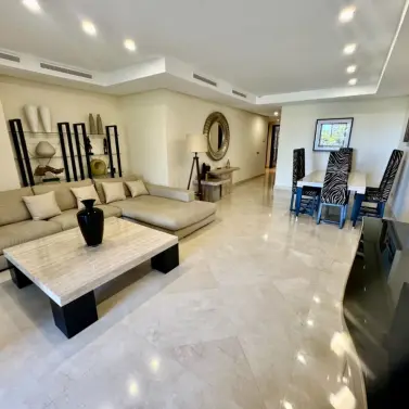 Sale of ground floor apartment in Puerto Banús