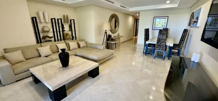 Продажа апартаментов на первом этаже в Puerto Banús 4