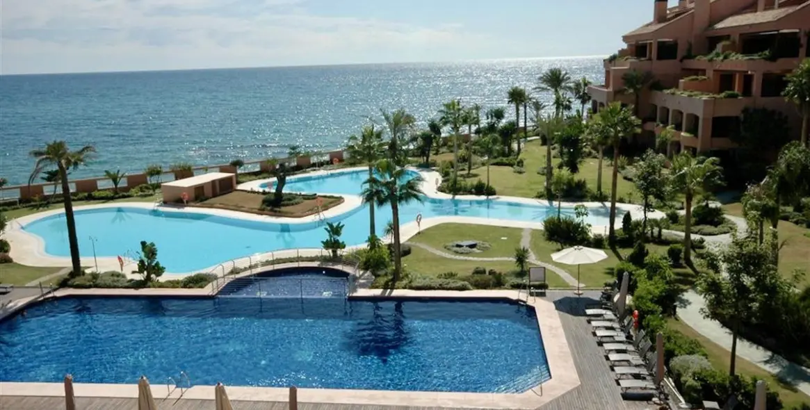 Продажа апартаментов на первом этаже в Puerto Banús 21
