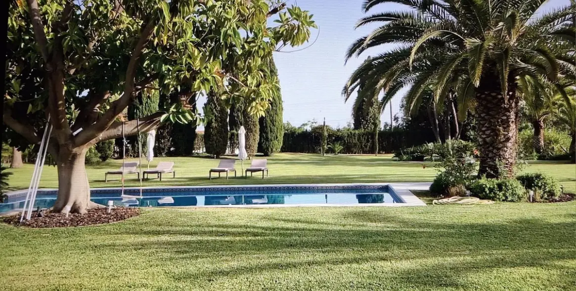 Venta de villa independiente en Benahavís 3