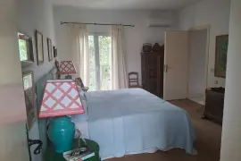 Image 8 thumb