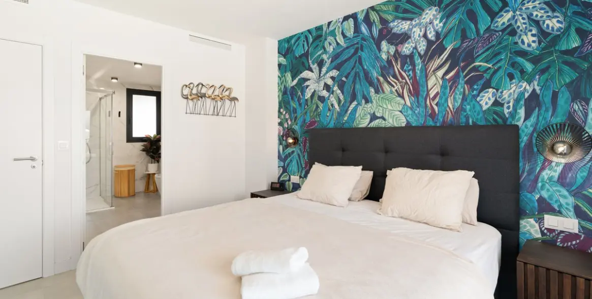 Alquiler a corto plazo de apartamento en planta media en Estepona 4