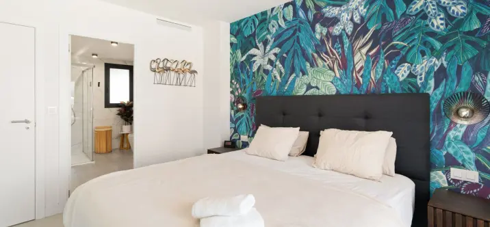 Alquiler a corto plazo de apartamento en planta media en Estepona 3