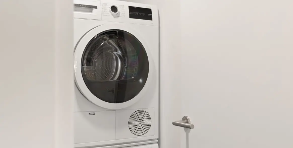 Alquiler a corto plazo de apartamento en planta media en Estepona 21