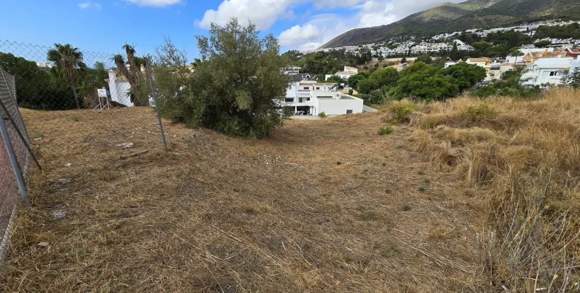 Sale of residential plot in Benalmadena 5