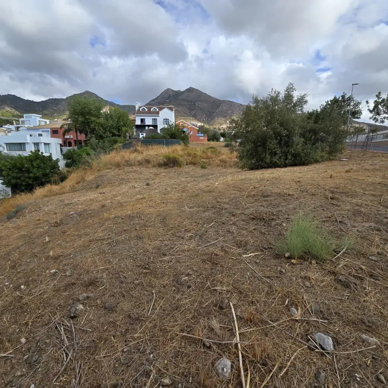 Sale of residential plot in Benalmadena