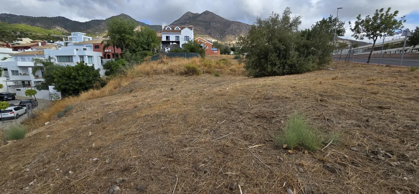 Sale of residential plot in Benalmadena 0