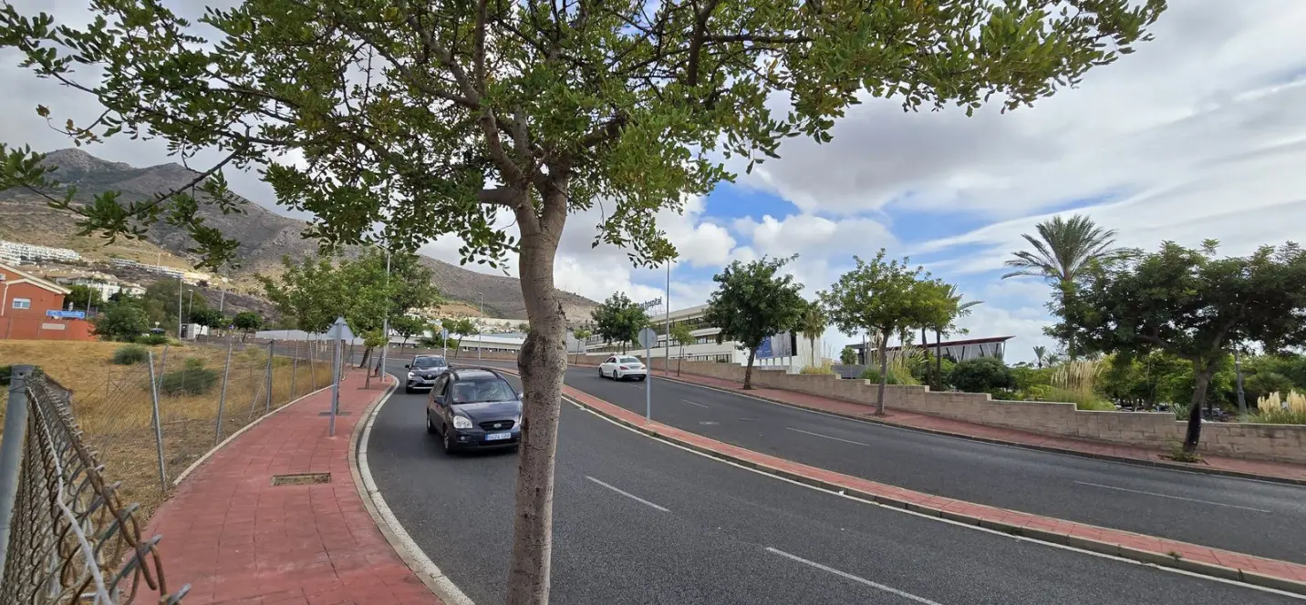 Sale of residential plot in Benalmadena 2