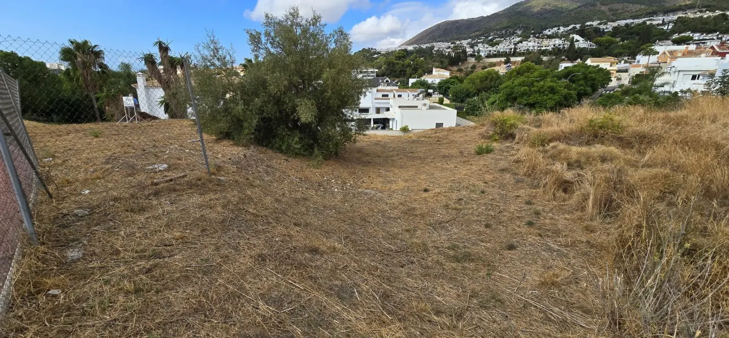 Sale of residential plot in Benalmadena 4