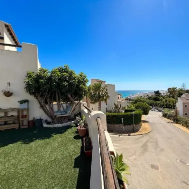 Venta de apartamento en planta baja en Casares Playa
