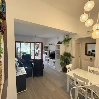 Venta de apartamento en planta baja en Casares Playa