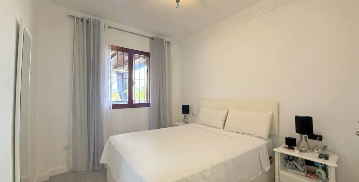 Sale of ground floor apartment in Casares Playa 14