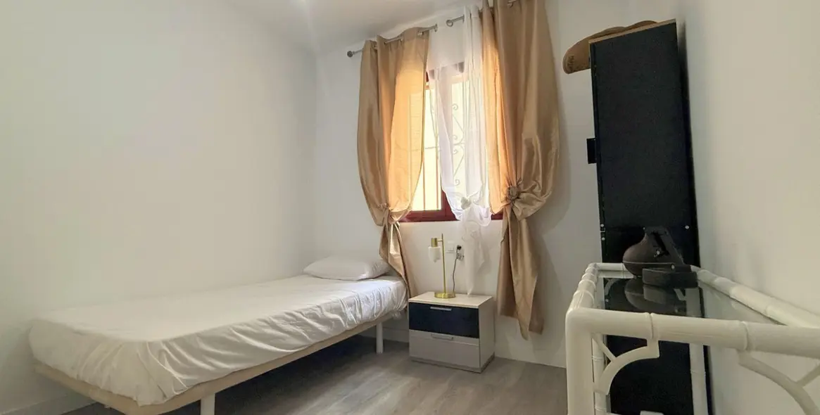 Sale of ground floor apartment in Casares Playa 20