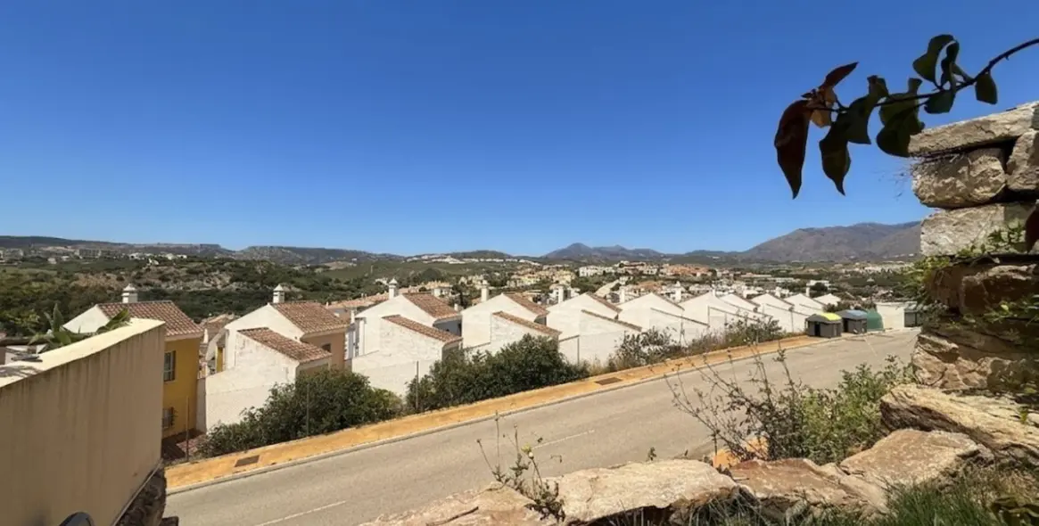 Sale of ground floor apartment in Casares Playa 27