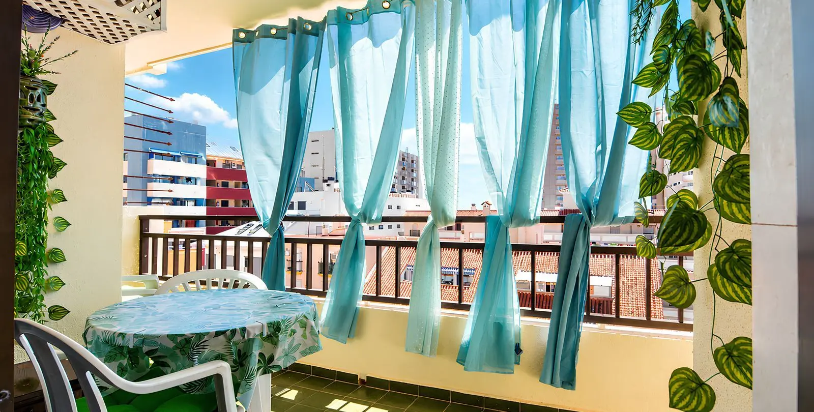 Venta de apartamento en planta media en Fuengirola 6