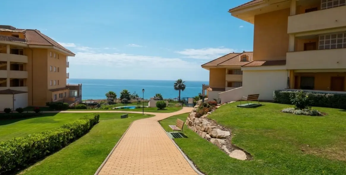 Venta de apartamento en planta media en Carvajal 1