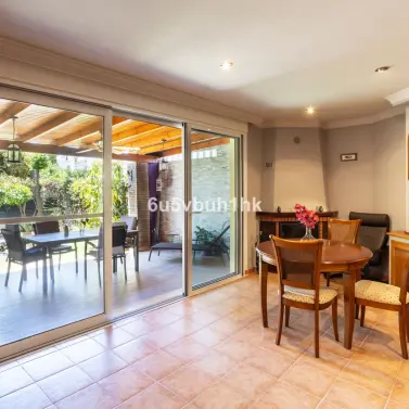 Sale of townhouse in Sierrezuela