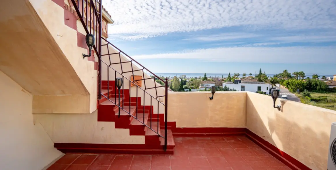 Venta de ático en Benahavís 25