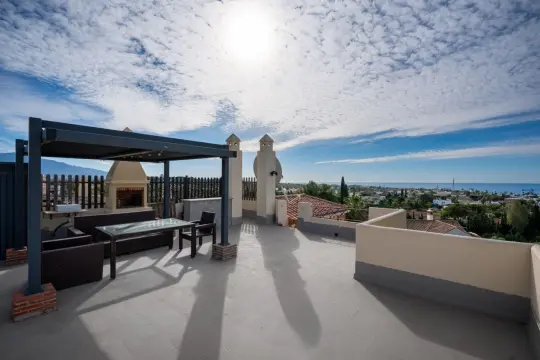 Image 6 thumb